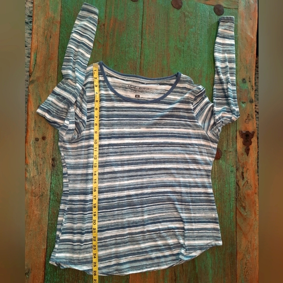 North River size XL long sleeve top blues/grays excellent used condition - Picture 5 of 5
